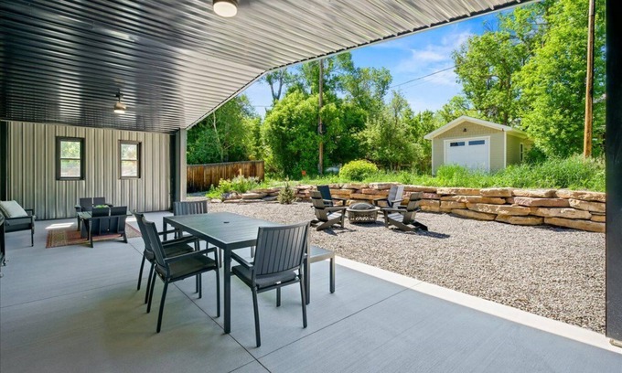 Ridgway House | *Upscale Modern Contemporary Retreat in Stunning Ridgway*