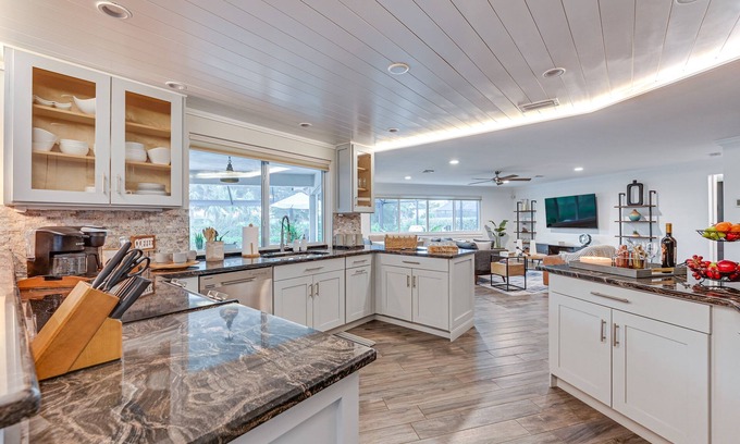 Palm River Estates House | Upscale Naples Outdoor Getaway ~ 4 Miles to Beach