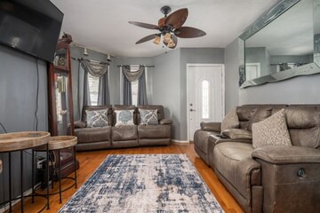 Queens House | Upscale private home in Rosedale, near JFK airport.
