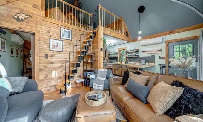 Paw Paw Cabin | Upscale w Fireplace, Fire Pit, Games in Gated Comm
