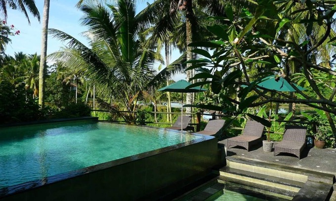 Ubud Apartment | Upstairs 1BR Apartment with Shared Pool