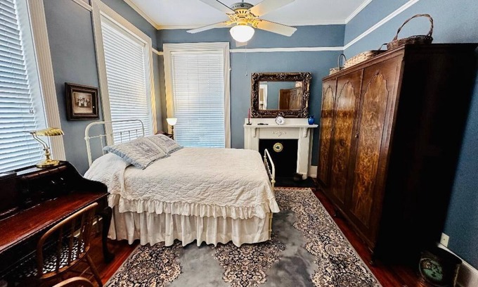 Latta Apartment | Upstairs Apartment on Main Street