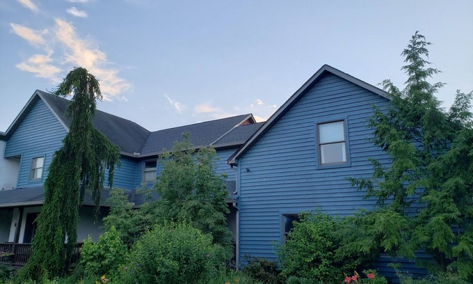 Oxford Apartment | Upstairs Apt. in the country