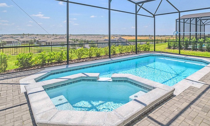 Davenport House | Upstay: 7BR Resort Home w Private Pool—near Disney