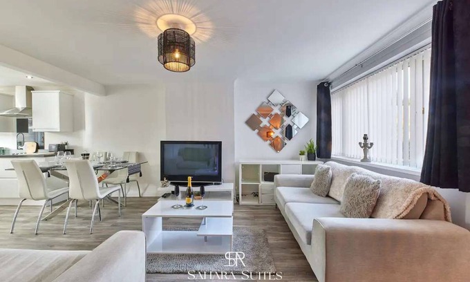 Newcastle-upon-Tyne House | Upto 20% OFF | Monthly 3BR | City Centre | Parking