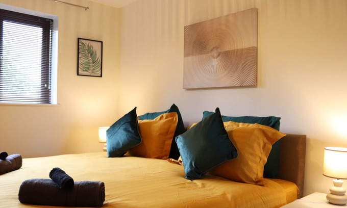 Sheldon House | Upto 40% Discounts | BHX Airport | HS2 | NEC | JLR
