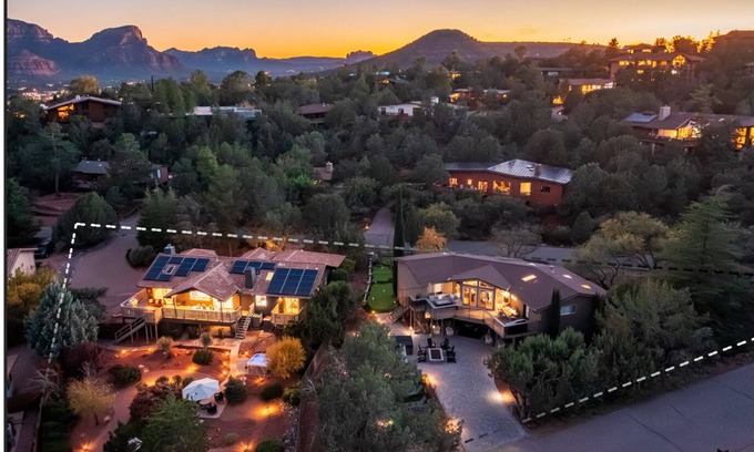 Uptown Sedona House | Uptown EPIC - Wow Views! 25Guest 2Homes 10BR 9BA Pool 2Spa 2GamesRM Location
