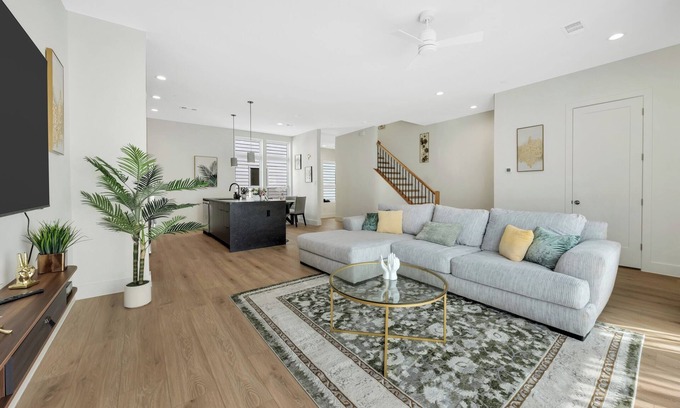 Dallas House | Uptown Escape l Stylish Stay near Downtown Dallas
