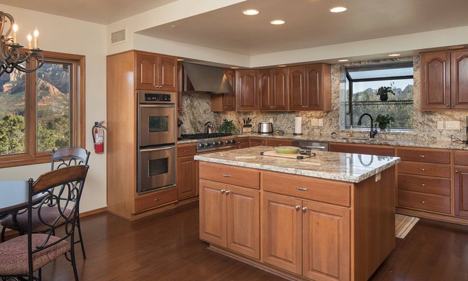 Uptown Sedona House | Uptown Sedona Red Rock Retreat - Arcade/Gym/Theater
