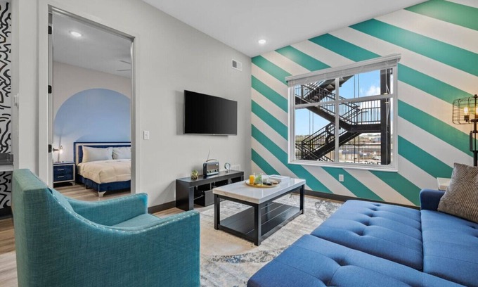 South Nashville Apartment | Urban 1BR Retreat - Near Music & Food Scene!