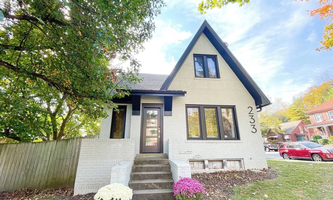 Cape Girardeau House | Urban 2-bedroom Escape in Downtown Cape Girardeau