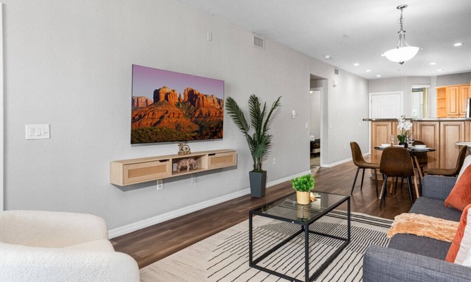 Tempe Apartment | Urban 2BR Near ASU|Pool, Gym & Pet-Frndly
