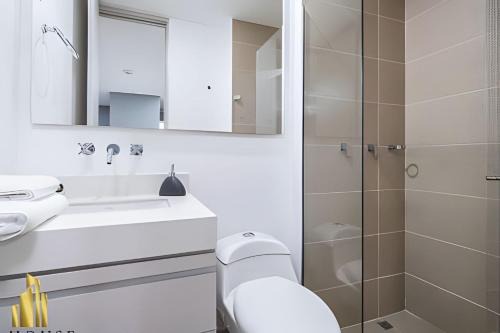 El Tesoro Apartment | Urban 701 - Relaxing apt w/pool, jacuzzi & gym