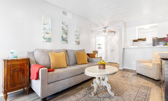 Park Central Apartment | Urban Apartment. Perfect for long term stays!