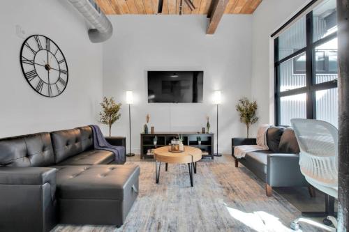 Judson Apartment | Urban Escape Industrial 2BR 2BA