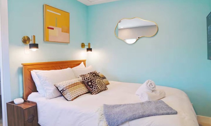 Cherryland Apartment | Urban Escape, Small Private Condo Near SF 22421A