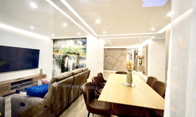 Lugo Apartment | Urban Essences by Lugo Collection