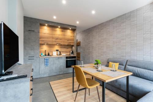 Veliko Tarnovo Apartment | Urban Five #2 - Stylish One-bedroom apartments with Kitchen & Parking