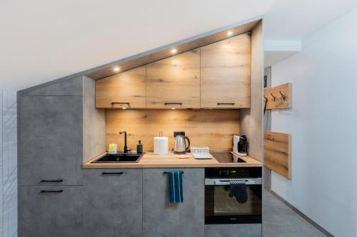 Veliko Tarnovo Apartment | Urban Five #3 - Stylish One-bedroom apartments with Kitchen & Parking