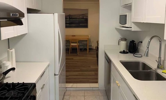 Musqueam First Nation House | Urban Haven: 2BR Basement in Vancouver