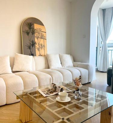 Huangpu Apartment | Urban Hub Near the Bund nice view big apartment 2bathrooms