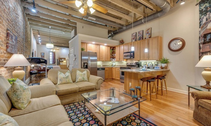 Sullivan County Apartment | Urban Living Loft in heart of Downtown,Walkable