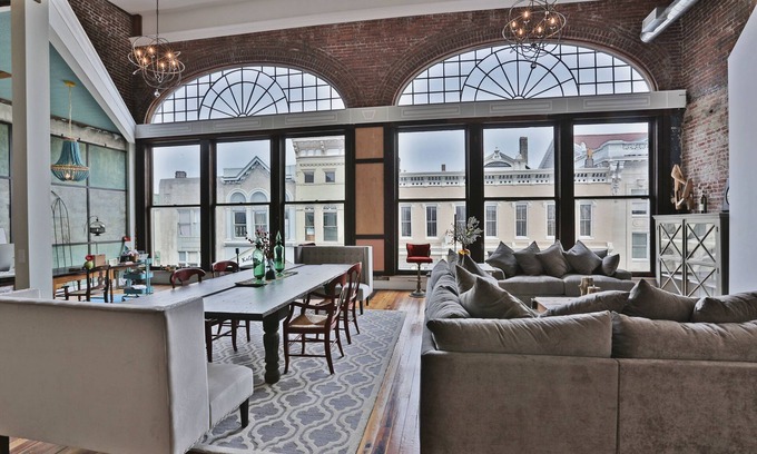 Shelbyville Apartment | Urban Loft 5,000 SqFt. Sleeps 17 Next to Frankfort Distilleries,PERFECT LOCATION