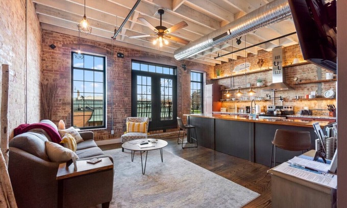 Perryville Apartment | Urban Loft #5 GRAY · Downtown Urban Loft above Restaurants & Boutiques