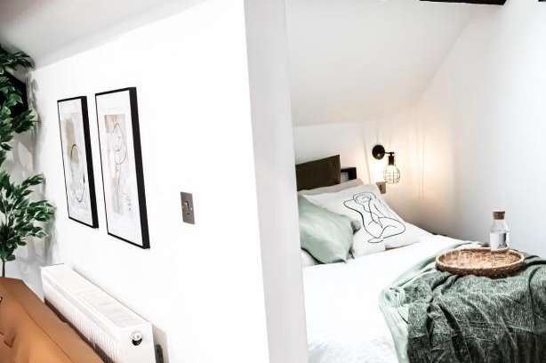 Ashton-under-Lyne Apartment | Urban Loft Apartment 1 Bedroom Manchester