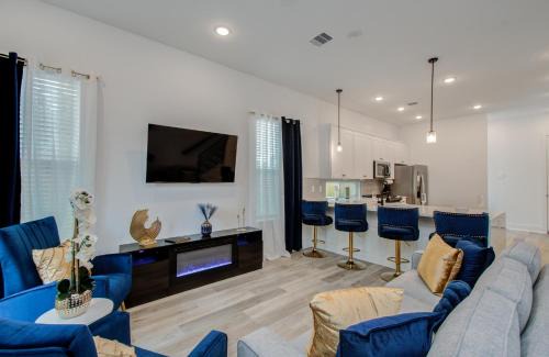 Northside House | Urban luxe Getaway 4 mins to DT Newly Built Home