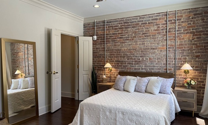 Columbia Apartment | Urban Oasis-Downtown Columbia-Newly Renovated