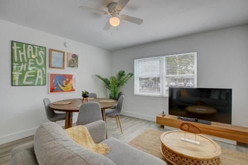 Middle River Terrace Apartment | Urban Oasis in Fort Lauderdale