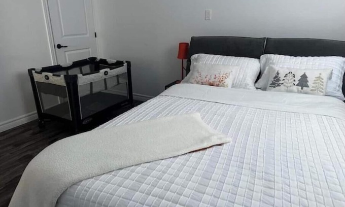 Beauport Apartment | Urban Refuge in Beauport