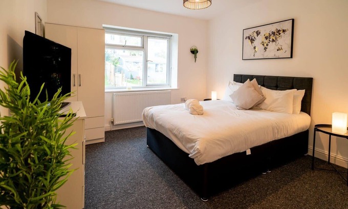 Staple Hill Apartment | Urban Retreat in Eastville, sleeps 4