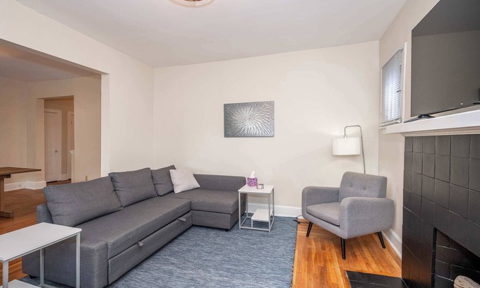 Walnut Hills Apartment | Urban Retreat – Walnut Hills!
