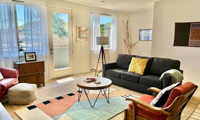 San Luis Obispo House | Urban SLO Living- 1 mile from downtown