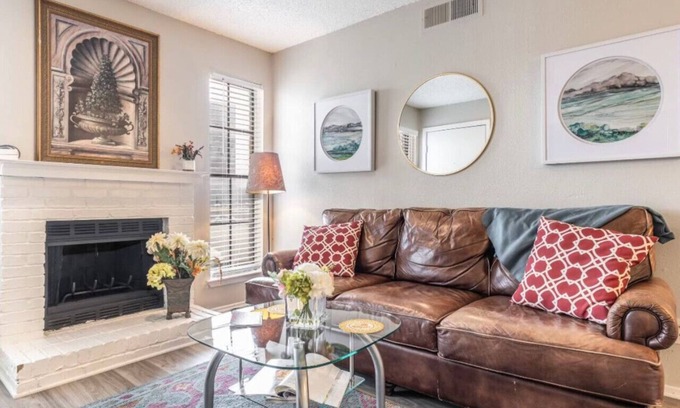 Park Central Apartment | Urban Stay in North Dallas! 1 Bedroom Apt!