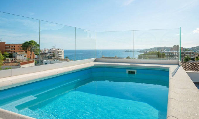 Calamayor Villa | Urban villa Harmonia rooftop pool with sea views