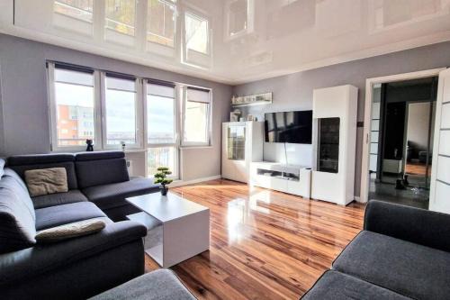 Lodz Apartment | UrbanOasis8thFloor-Airport-AtlasArena-Orientarium