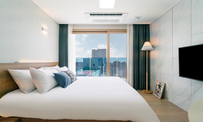 Yeon-dong Apartment | Urbanstay Jeju Airport