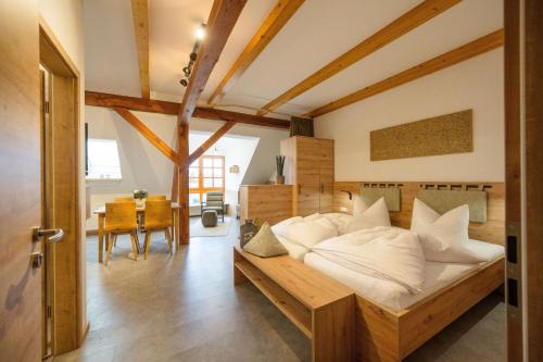 Nittenau House | Urlaub am Regen – Ferienhof Dirnberger