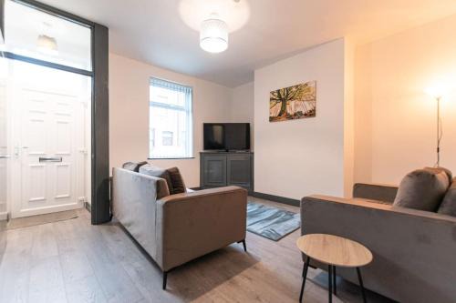 Leigh Apartment | Urmston House
