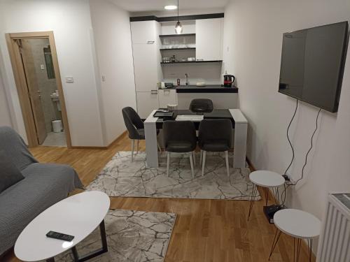 Petrovaradin Apartment | Uros 17