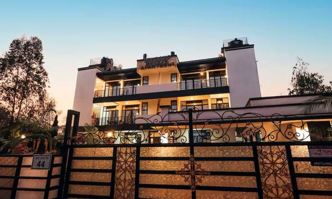 Kigali Apartment | Urugano Breeze, Your serene retreat nestled in the beautiful city of Kigali