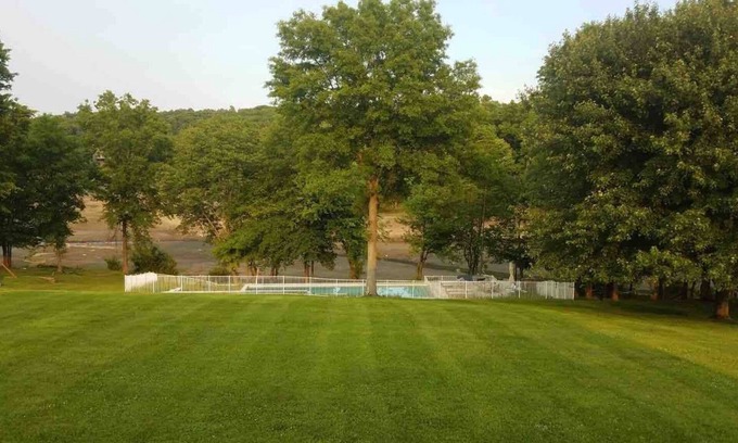 Beaverdam Lake-Salisbury Mills House | Cozy Lake Front House w. Pool near Storm King and West Point