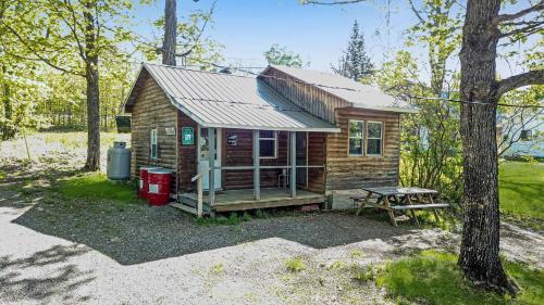 Portage Lake House | Portage Lakeside Cabins in Portage Lake, ME