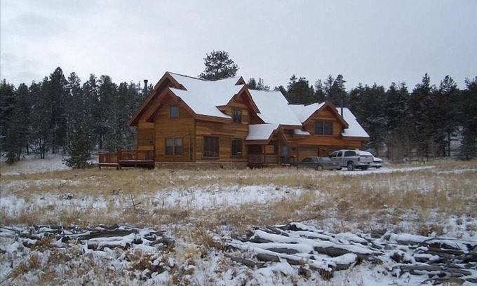 Hartsel Cabin | Pretty Rocky Mountain Retreat Near Buena Vista & Breck - just renewed license!