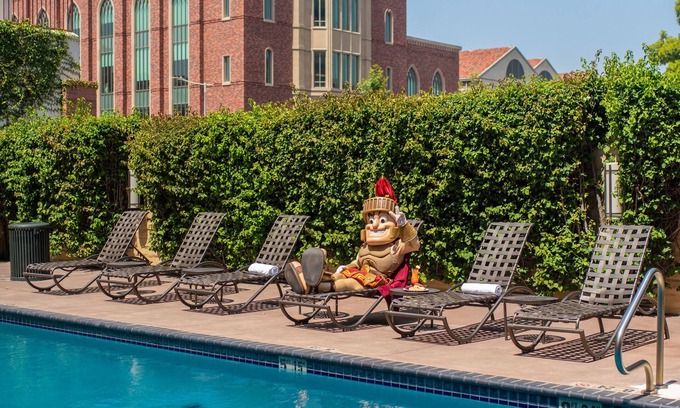 Downtown Los Angeles Hotel | USC Hotel