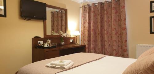 Sennybridge Hotel | Usk And Railway Inn