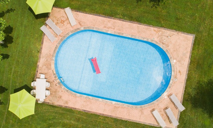Amurrio Cottage | Usko Rural Cottage with pool, tennis court and gardens